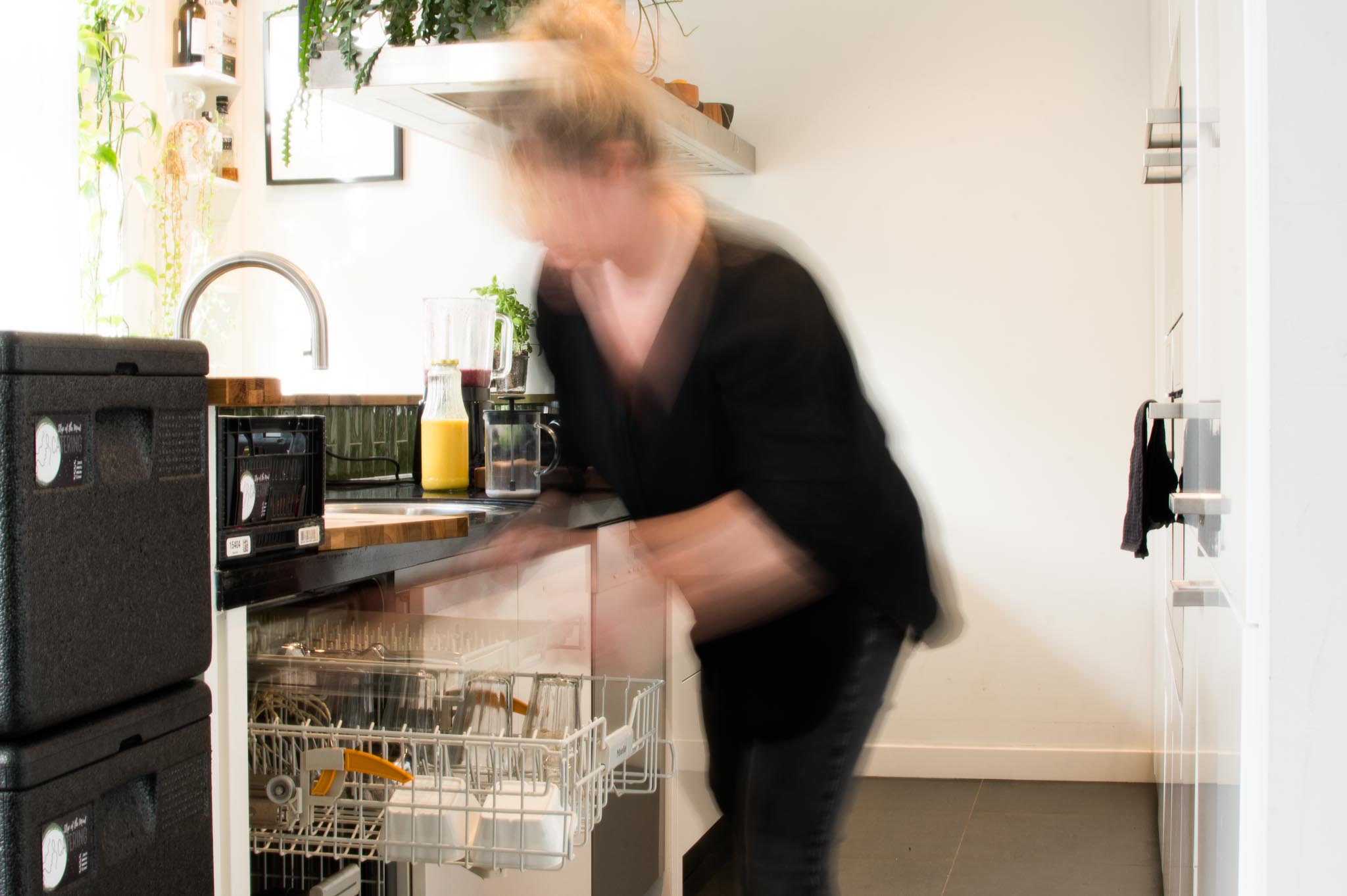 cateraar aan het werk cateraar aan het werk